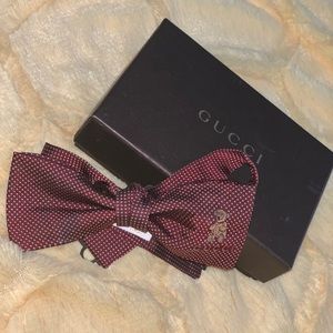 Gucci baby bow tie!
